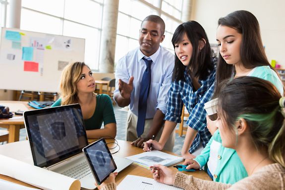 Students work on computer