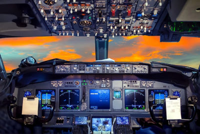 2021-01-cockpit-flight-deck.jpg