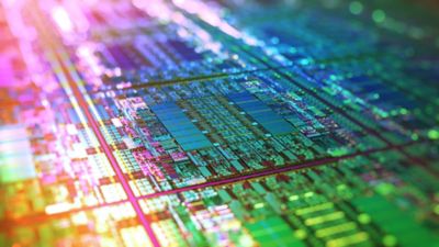 Iridescent Silicon Microchip Computer Wafer. 7nm, 5nm and 3nm manufacturing process. Semiconductor manufacturing of CPU, GPU, CMOS chip design.  Integrated circuit Die shot. 3D render. , Iridescent Silicon Microchip Computer Wafer. 7nm, 5nm and 3nm ma