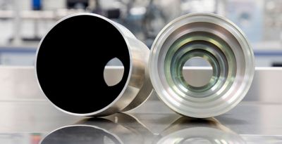 Baffles with and without Vantablak. Image courtesy of Surrey NanoSystems