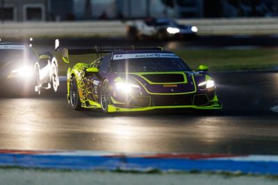 ferrari night racing