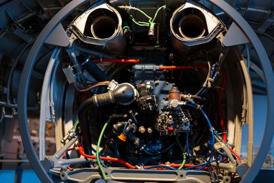 Plane engine wiring