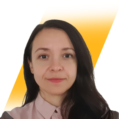 Raluca Elena Moglan Headshot