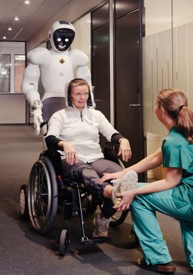 Robot assisting nurse