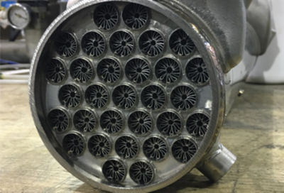 Finned tubes for a compact liquid/air heat exchanger