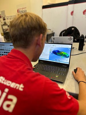 Team member using Ansys Mechanical