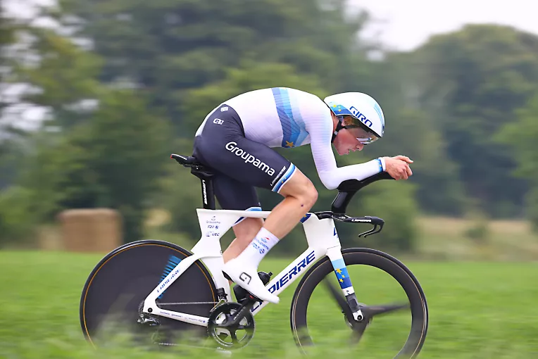 Fastest cyclist in clearance the world