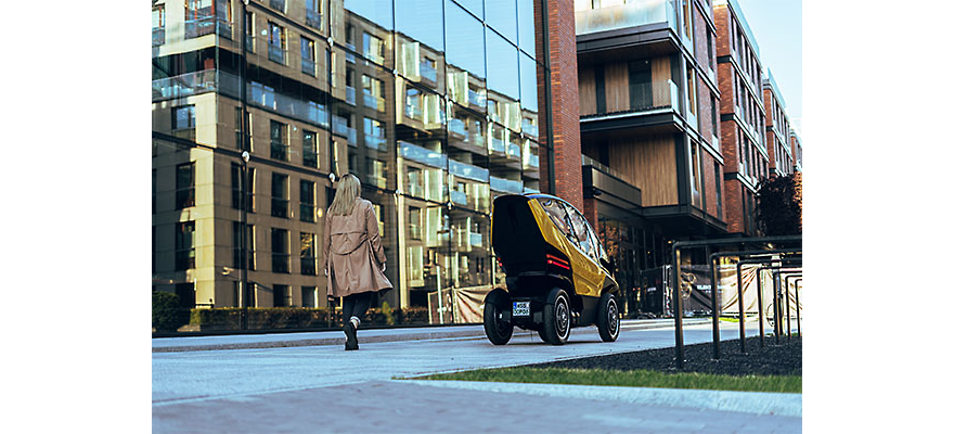Triggo's wheels can be retracted to make it slimmer than many motorcycles.